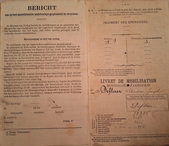 La première page de son livret : bataillon, compagnie, matricule, et sa signature