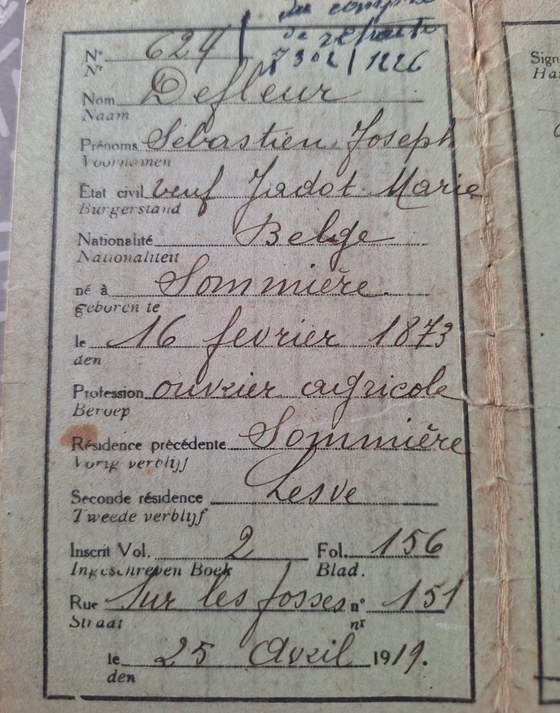 Sa carte d'identité de 1919, second cliché
