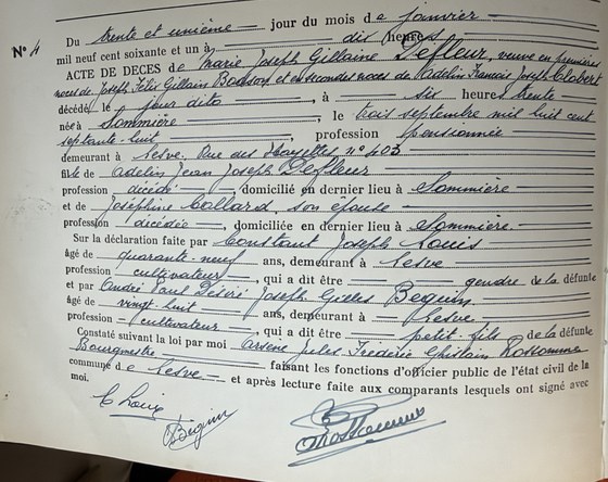 Son acte de décès — Lesve, 31 janvier 1961, n° 4 : veuve de deux maris, déclarée par son gendre et son petit-fils (photo de Didier au guichet de Profondeville ; original dans Originaux/28f-…-1878-1961/)